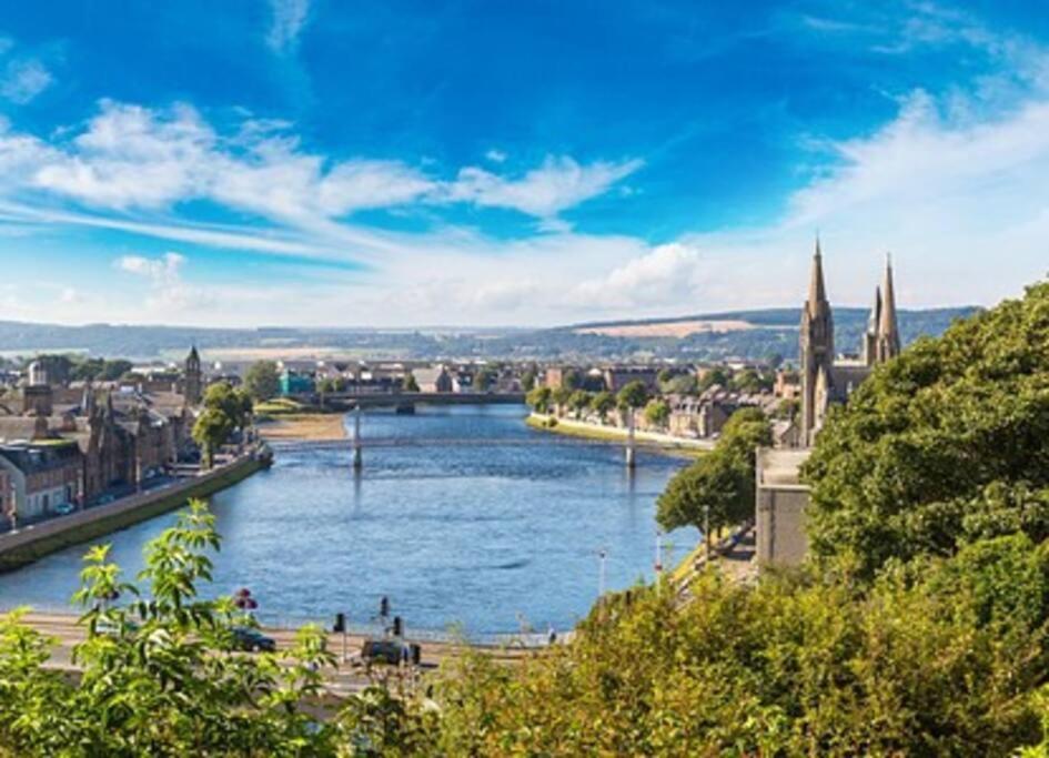 Ness Riverfront Holiday Home - City Centre Inverness Dış mekan fotoğraf